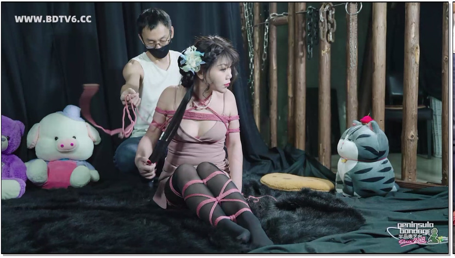 BDSY1949-半岛束艺 嫣儿 这个姑娘有点眼熟