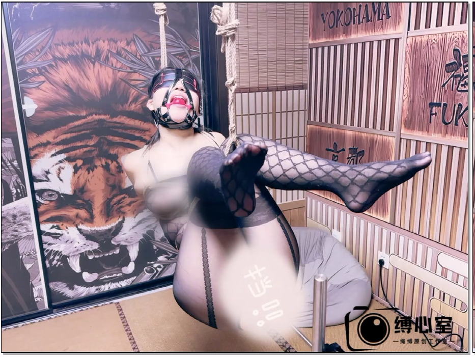 FXS083-缚心室 强度拉满！黑丝小美女吊缚大挑战 下，挑战连续在四种姿势，强力输出