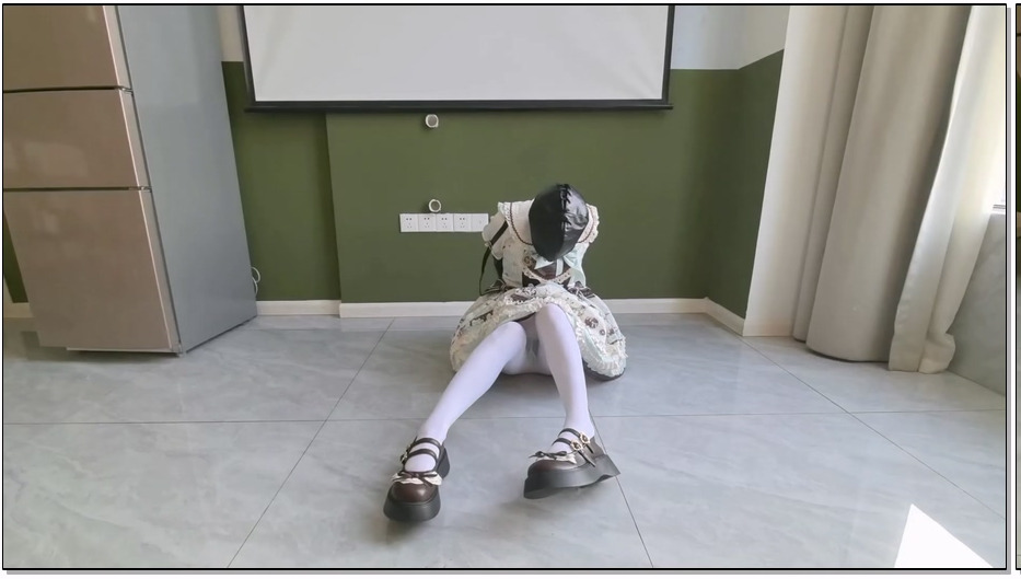 FXX151-FXX 暴走的小萝莉 温水煮青蛙式的TJ会呈现出什么样的表现 白丝 内置震动玩具