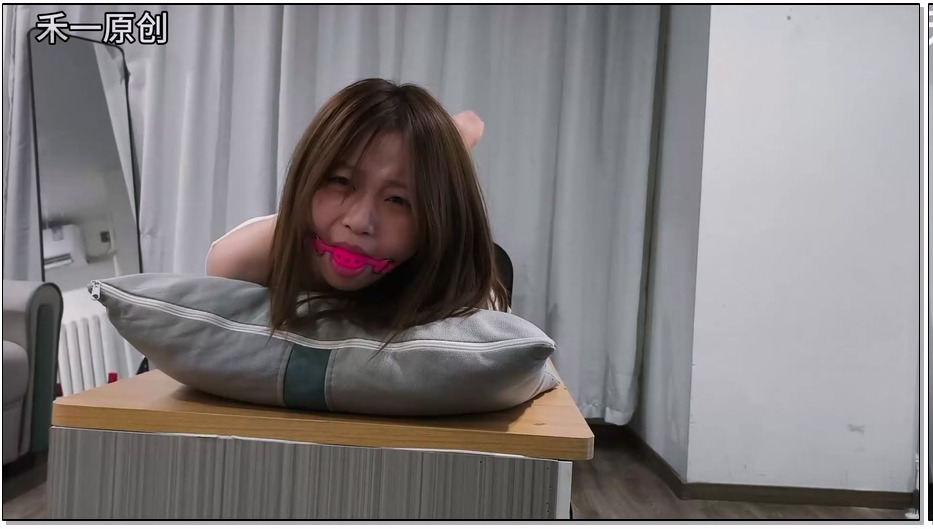 HYYC046-禾一原创 赌约 非常清纯妹子 楚楚可怜的眼神让人忍不住怜爱