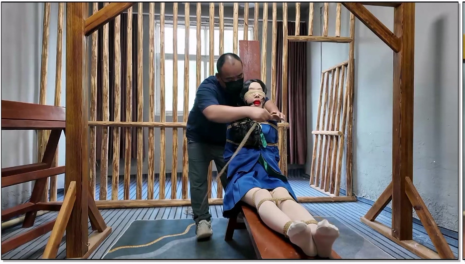 LDX284-李大侠 佳佳雅倩主演- 名侦探柯南 妃英理毛利兰母女遇袭之母女调教