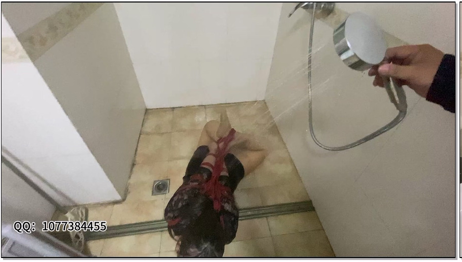 SG053-山鬼 张涵浴室尿浴