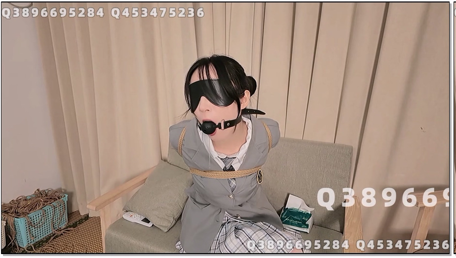 SYSA1342-象人工作室 嗷嗷 黑色假阳具口塞堵嘴，无助挣扎！（包含过程）