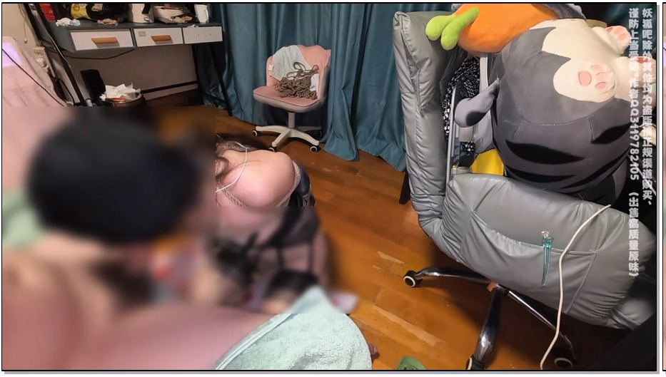 SYSA782-我的媳妇 之女奴改造计划01、多层丝袜+内内套头呼吸抑制、神秘药剂加持下sao的没边了、主动要求打脸、自己主动调大胶狼电击全程电击、电击棒不断直击敏感部位、塑料袋子夕