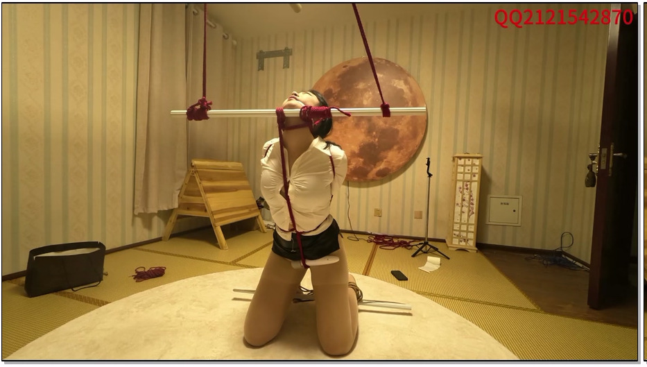 YGRJ015-悦感日记 小美紧缚棒棒刺激强制抬头分腿强G藤条怼XT放置SPTK