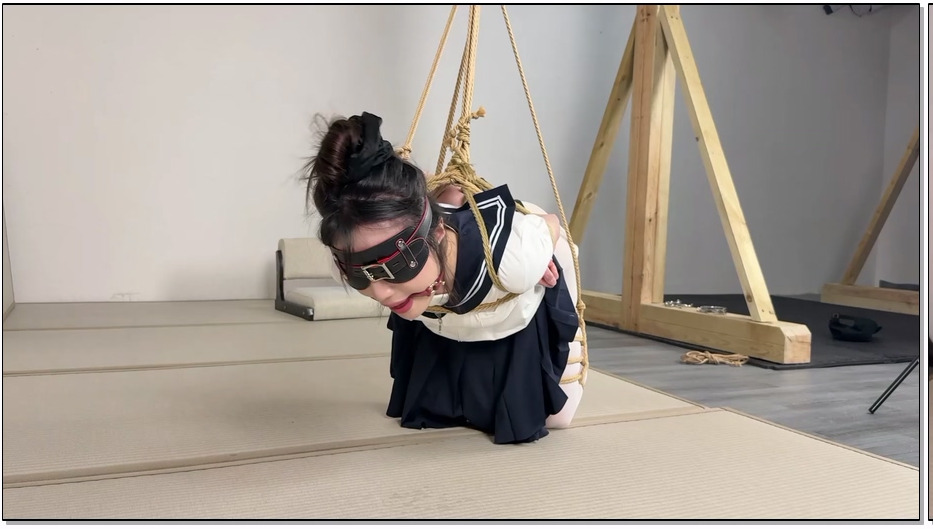 YMCP062-眼眸出品 水手白丝直臂加日式反绑折腿半悬