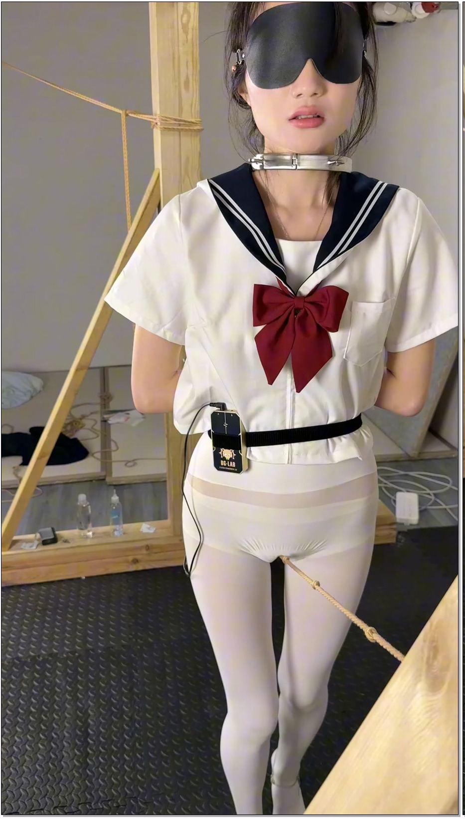 YMCP083-眼眸出品 芭蕾鞋垫脚定时电击调教